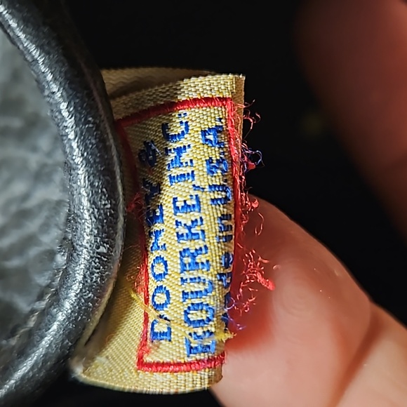 Dooney & Bourke purse - Picture 6 of 14